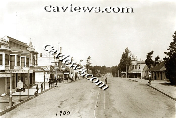 Lighthouse Av., Pacific Grove photograph, Copyright©1998-2009 California Views