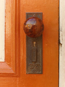 Cannery Row door Copyright©1976 Pat Hathaway (831) 373-3811