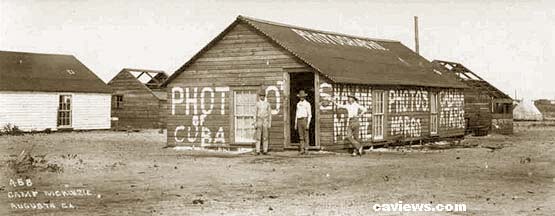 photo studio, Copyright©1999 California Views